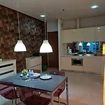Soho Suites Klcc By M&T 2 Bedrooms Apartment